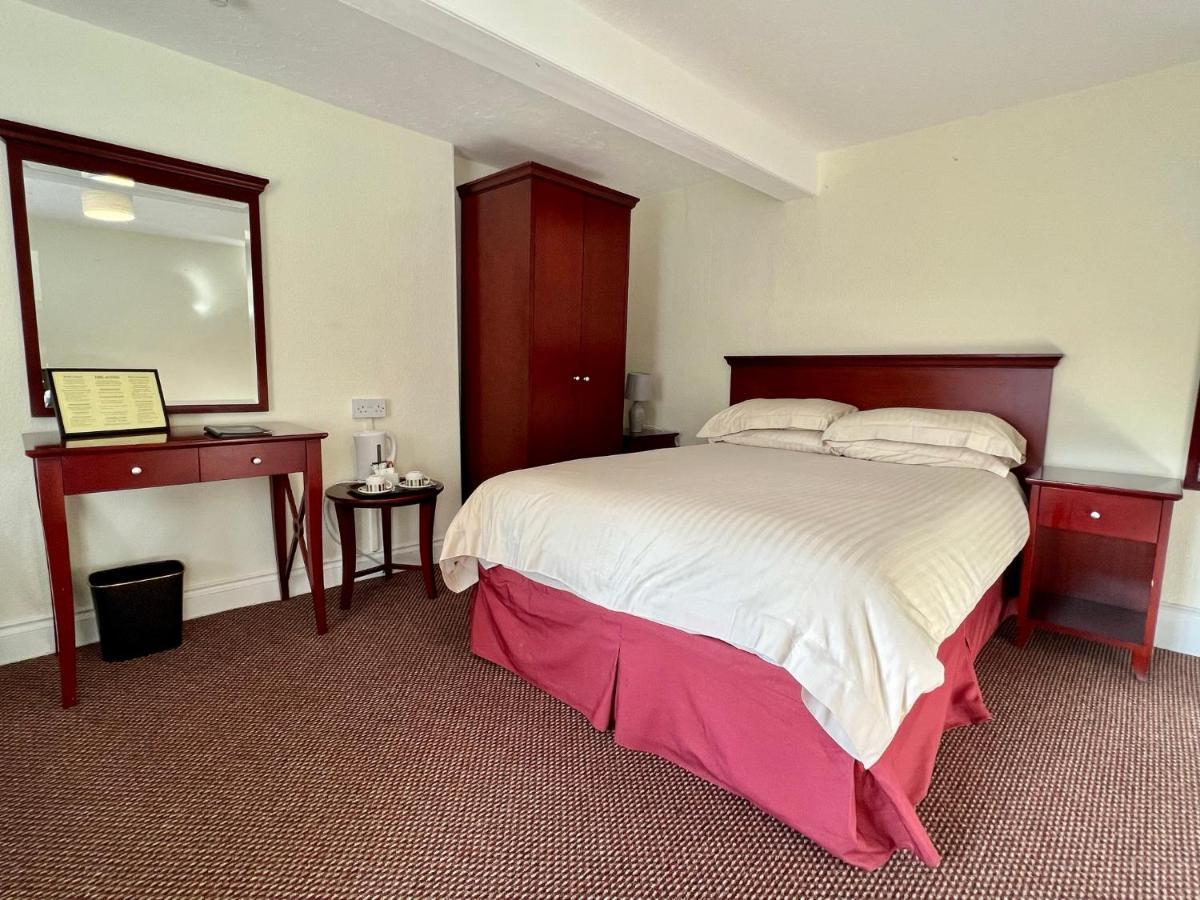 Calverts Hotel - Newport, Isle Of Wight Esterno foto