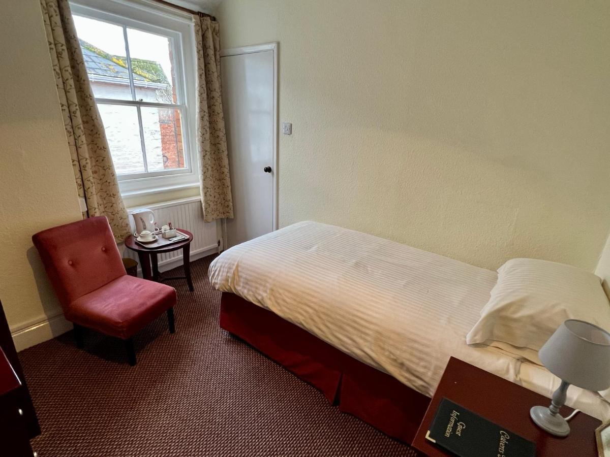 Calverts Hotel - Newport, Isle Of Wight Esterno foto